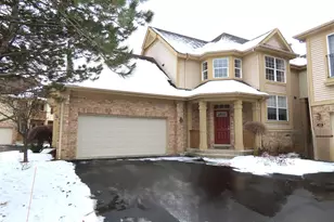 21 Spyglass Cir, Palos Heights, IL 60463 - Photo 1