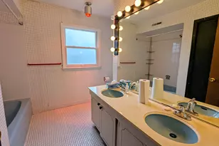 1206 E Suffield Dr, Arlington Heights, IL 60004 - Photo 22