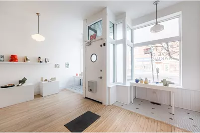 3279 W Armitage Avenue, Chicago, IL 60647 - Photo 4