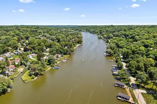 1037 N Harrison St, Algonquin, IL 60102 - Photo 36