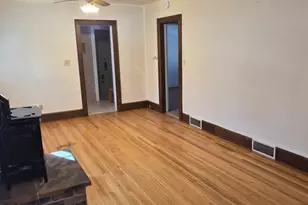 810 Camlin Ave, Rockford, IL 61103 - Photo 8