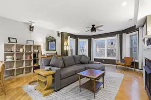 4250 N Mozart St, Chicago, IL 60618 - Photo 4