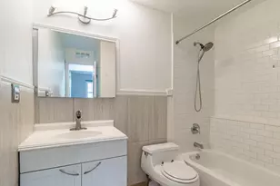 1324 Alpine Ct, Wheeling, IL 60090 - Photo 12