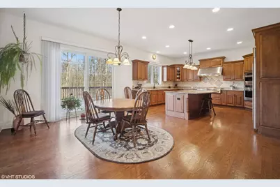 7 Preston Court, Lincolnshire, IL 60069 - Photo 8