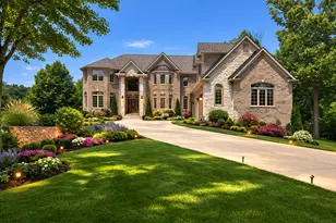 7 Preston Ct, Lincolnshire, IL 60069 - Photo 1