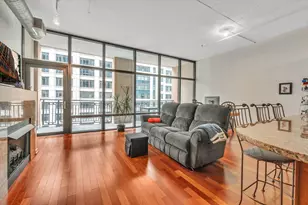 520 S State St, Chicago, IL 60605 - Photo 2