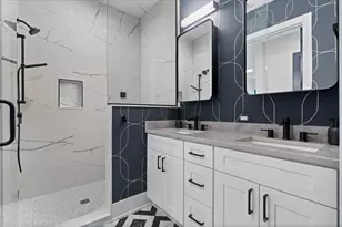 1767 W Rosehill Dr, Chicago, IL 60660 - Photo 26