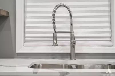 7141 S Artesian Avenue, Chicago, IL 60629 - Photo 8