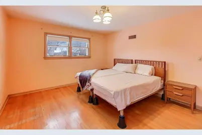 820 N Delphia Avenue, Park Ridge, IL 60068 - Photo 12