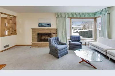 820 N Delphia Avenue, Park Ridge, IL 60068 - Photo 4