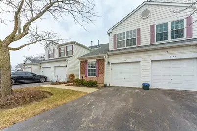 741 W Streamwood Boulevard #A, Streamwood, IL 60107 - Photo 2