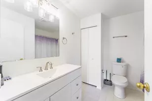 741 W Streamwood Blvd, Streamwood, IL 60107 - Photo 12