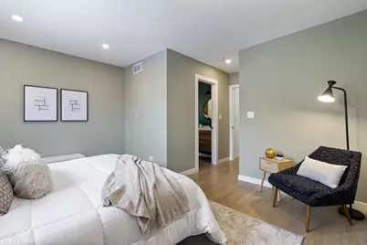 2854 N Richmond Street, Chicago, IL 60618 - Photo 18