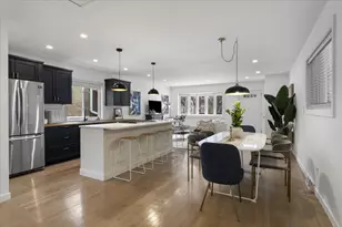 2854 N Richmond St, Chicago, IL 60618 - Photo 12