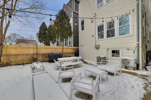 2706 N Lawndale Ave, Chicago, IL 60647 - Photo 40