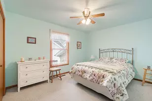 541 Blue Bonnet Ln, Woodstock, IL 60098 - Photo 14