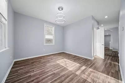 12356 S Green Street, Calumet Park, IL 60827 - Photo 2