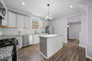 12356 S Green St, Calumet Park, IL 60827 - Photo 8