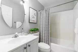 2415 N Janssen Ave, Chicago, IL 60614 - Photo 24