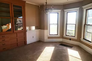 17 S McHenry Ave, Crystal Lake, IL 60014 - Photo 2