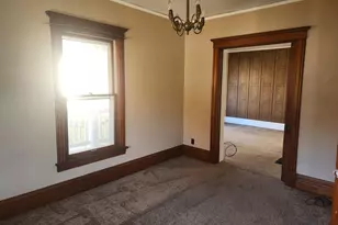 17 S McHenry Ave, Crystal Lake, IL 60014 - Photo 6