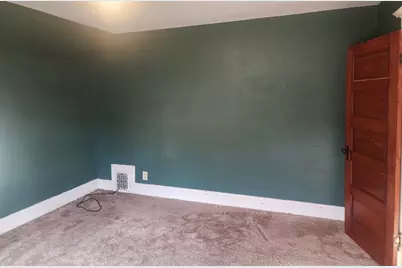 17 S McHenry Avenue, Crystal Lake, IL 60014 - Photo 12