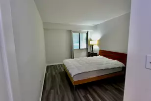 10 Old Oak Dr, Buffalo Grove, IL 60089 - Photo 16