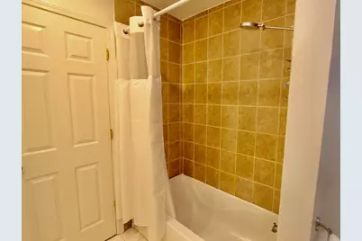 10 Old Oak Drive #103, Buffalo Grove, IL 60089 - Photo 20