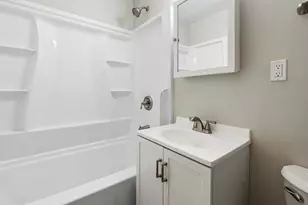 59 Wren Rd, Carpentersville, IL 60110 - Photo 12