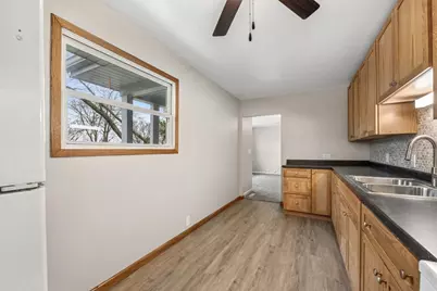 59 Wren Road, Carpentersville, IL 60110 - Photo 8