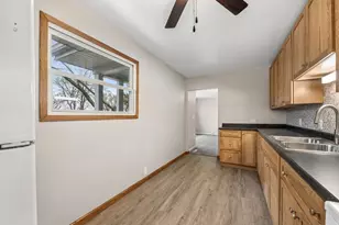 59 Wren Rd, Carpentersville, IL 60110 - Photo 8