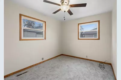 59 Wren Road, Carpentersville, IL 60110 - Photo 16