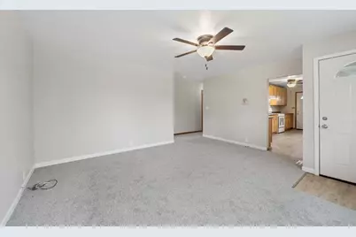 59 Wren Road, Carpentersville, IL 60110 - Photo 10