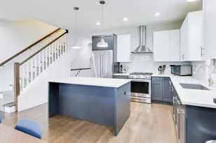 1819 N St Louis Ave, Chicago, IL 60647 - Photo 8