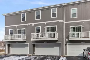 352 Bridgeview Ct, Saint Charles, IL 60174 - Photo 20