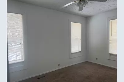 907 Center Street, McHenry, IL 60050 - Photo 6