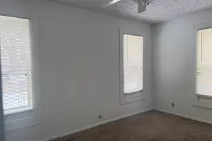 907 Center St, McHenry, IL 60050 - Photo 6