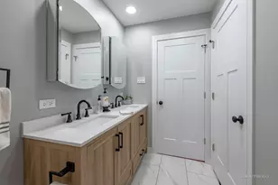 20052 S Sycamore Dr, Frankfort, IL 60423 - Photo 22