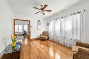 5229 W Potomac Ave, Chicago, IL 60651 - Photo 4