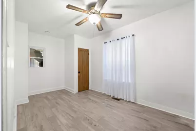 5229 W Potomac Avenue, Chicago, IL 60651 - Photo 12