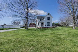 206 N Linn St, Princeton, IL 61356 - Photo 1