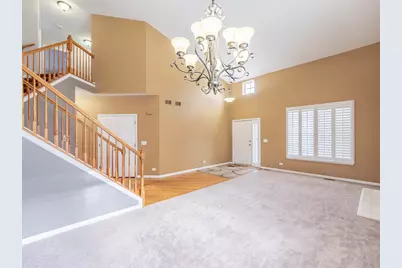 498 Capital Lane, Gurnee, IL 60031 - Photo 2
