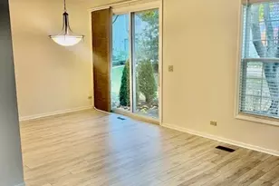 2724 Odlum Dr, Schaumburg, IL 60194 - Photo 12