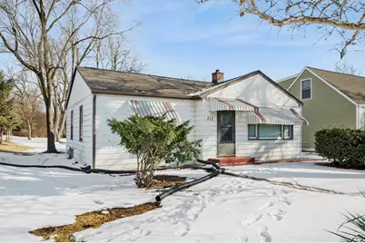 711 N Columbine Avenue, Lombard, IL 60148 - Photo 1