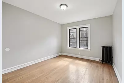 7757 S Phillips Avenue #3, Chicago, IL 60649 - Photo 8