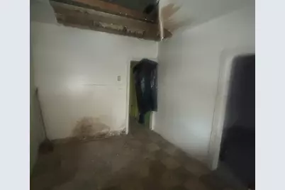 8752 S Exchange Avenue, Chicago, IL 60617 - Photo 16