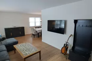 968 Hyacynth Ln, Bartlett, IL 60103 - Photo 4