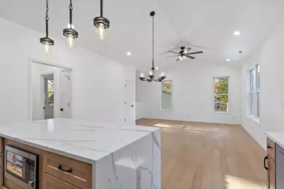 8611 Dorr Road, Wonder Lake, IL 60097 - Photo 18