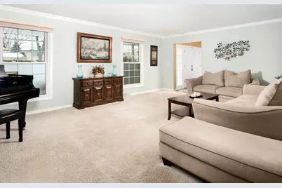 820 N Sanborn Drive, Palatine, IL 60074 - Photo 6