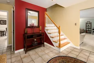 820 N Sanborn Dr, Palatine, IL 60074 - Photo 4